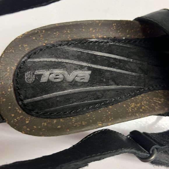 Teva Black Criss Cross Cork Strappy Sandals with Hoop and Loop Closure- Size 9.5 - Picture 4 of 12